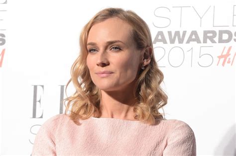 Diane Kruger poses topless, shows off figure in vacation pics